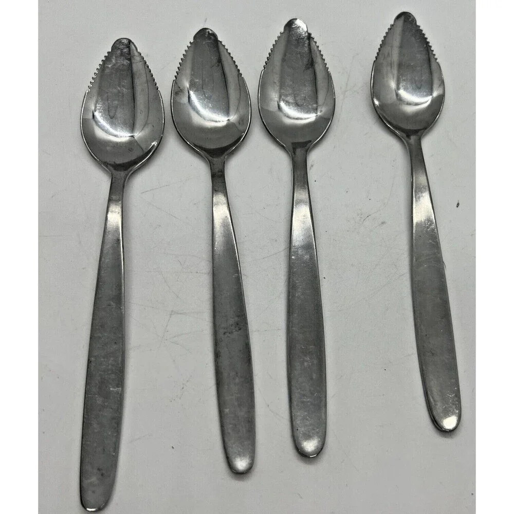 4 Serrated Grapefruit Spoon Stainless steel Korea Vintage silver